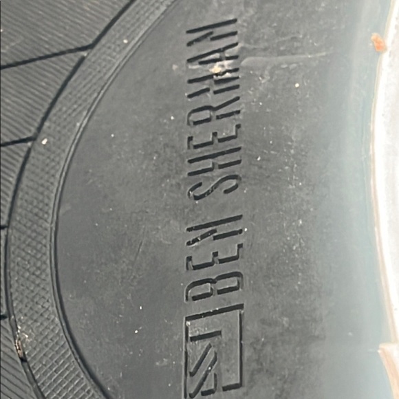 Ben Sherman Black and White Chukka Boots with Minimalist Design - Picture 14 of 16